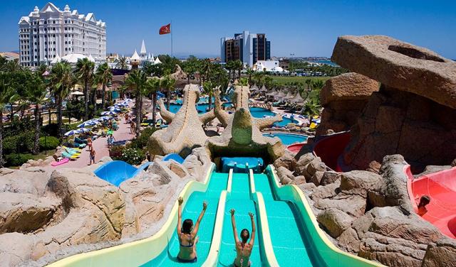 Kamelya-World-Holiday-Village-02.jpg