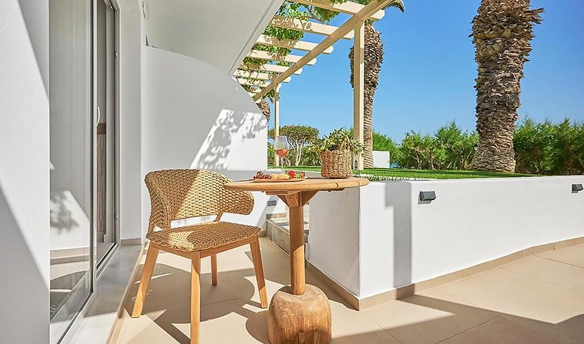 Artemis-Aparthotel-9.jpg
