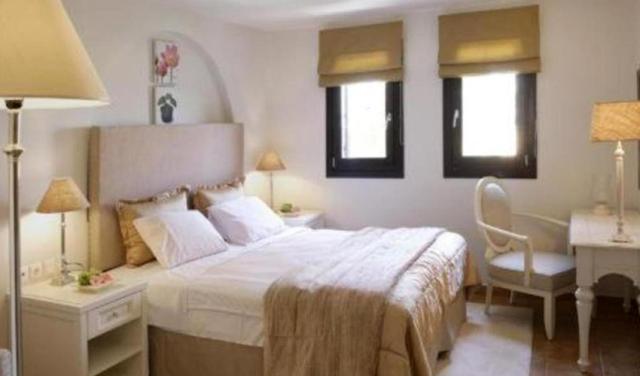 Aegean-Suites-v2-14.jpg