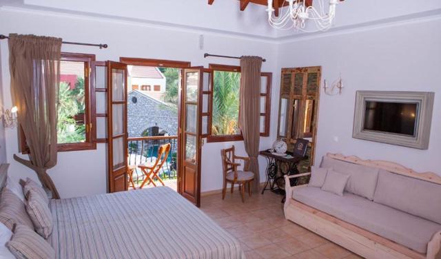 Lapetos-Village-15.jpg