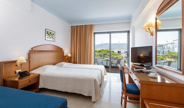 Blue-Horizon-Resort-12.jpg