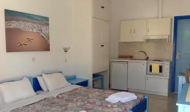 Ikonomakis-Apartments-11.jpg