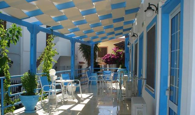 Ikonomakis-Apartments-20.jpg