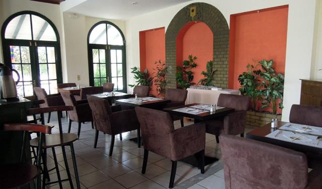 Aparthotel-Acharavi-Garden-7.jpg