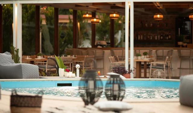Avaton-Garden-Hotel-18.jpg