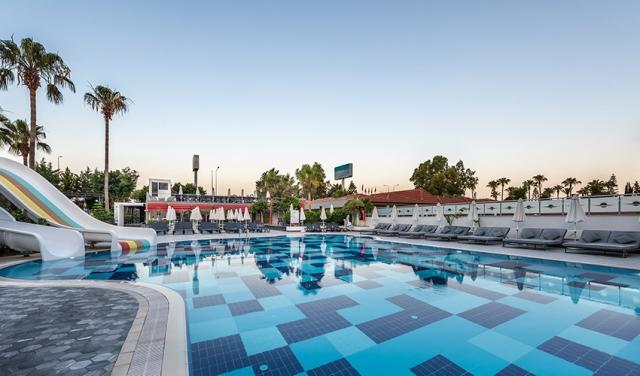 White-City-Beach-Hotel-71.jpg