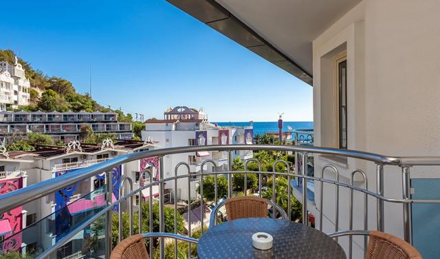 White-City-Beach-Hotel-59.jpg