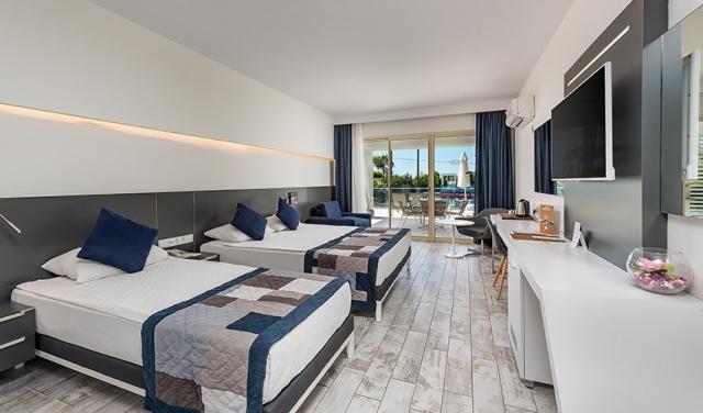 White-City-Beach-Hotel-74.jpg