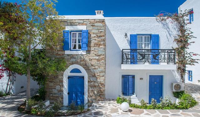 Naxos-Holidays-Hotel-1.jpg