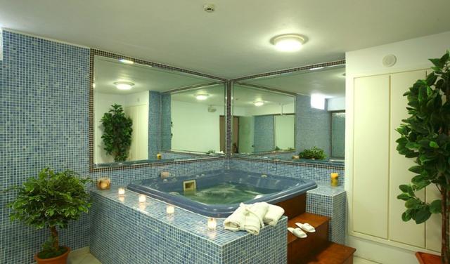 Naxos-Resort-11.jpg