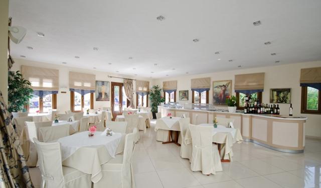 Naxos-Resort-9.jpg
