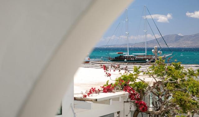 Iria-Beach-Hotel-15.jpg