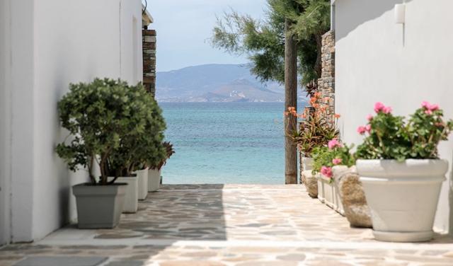 Iria-Beach-Hotel-20.jpg