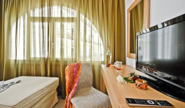 Xenia-Hotel-7.jpg