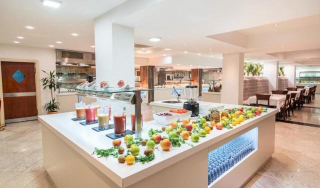 Hotel-Iberostar-Bellevue-13.jpg