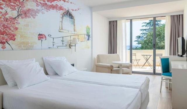 Hotel-Iberostar-Bellevue-34.jpg