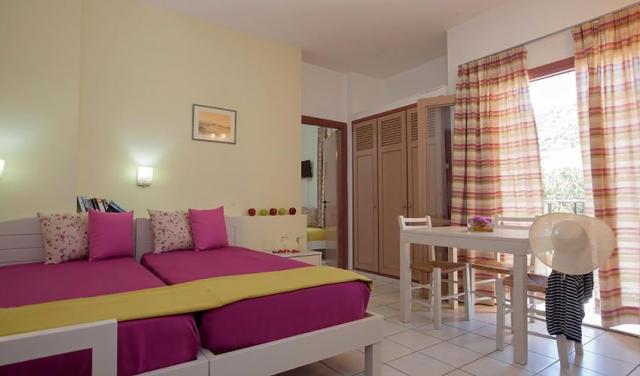 Latania-Apartment-18.jpg