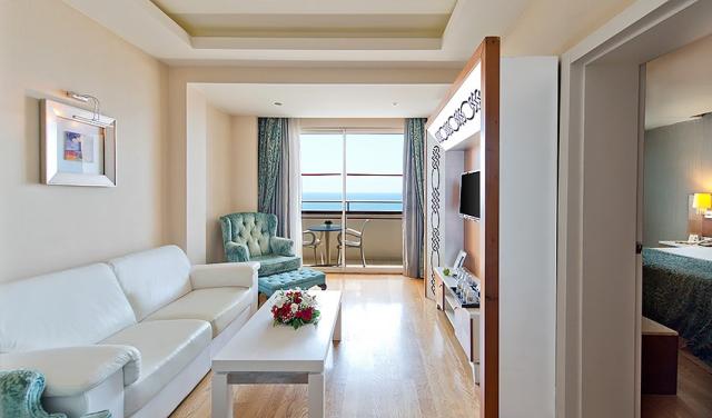 SELİN-HOTEL-FAMILY-SUITE.jpg