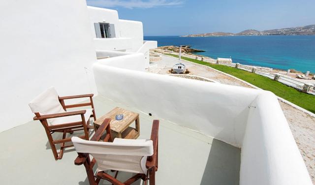 Paros-Bay-Hotel-2.jpg