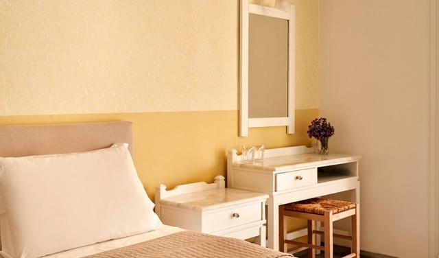 Polos-Hotel-17.jpg
