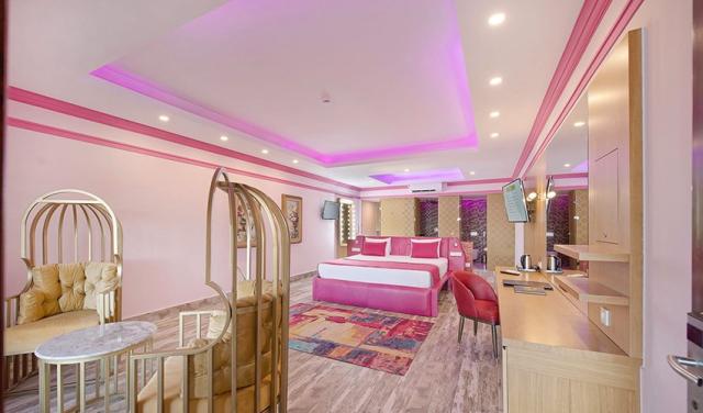 Sentido-Kamelya-Fulya--2025-15.jpg