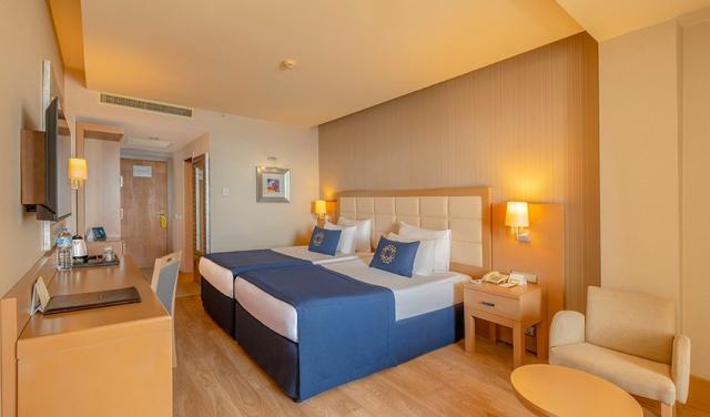 Sentido-Kamelya-Fulya--2025-18.jpg