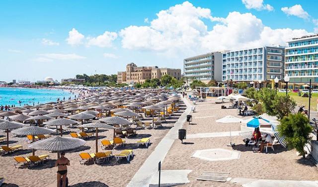 Astron-BEACH-01.jpg