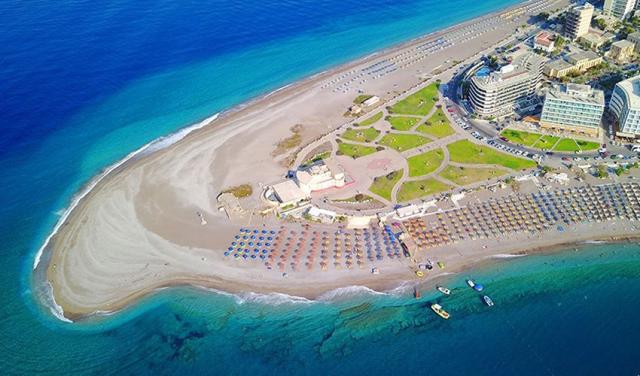 Astron-BEACH-03.jpg