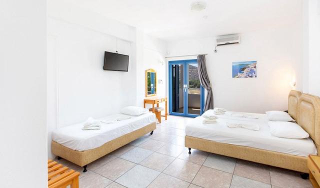 Marcos-Beach-Hotel-12.jpg