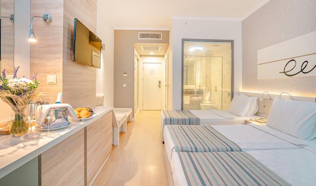 Orfeus-Queen-Mimari-Hotel-38.jpg