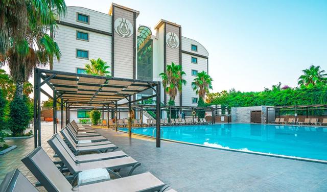 Orfeus-Queen-Mimari-Hotel-1.jpg