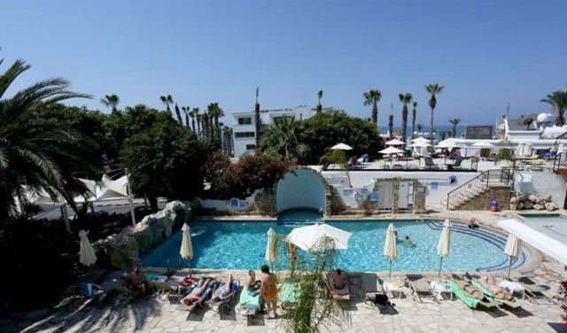 Dyonisos-Hotel-2.jpg