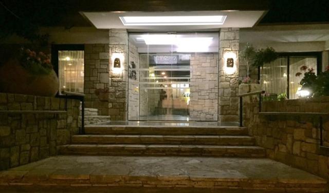 Dyonisos-Hotel-12.jpg