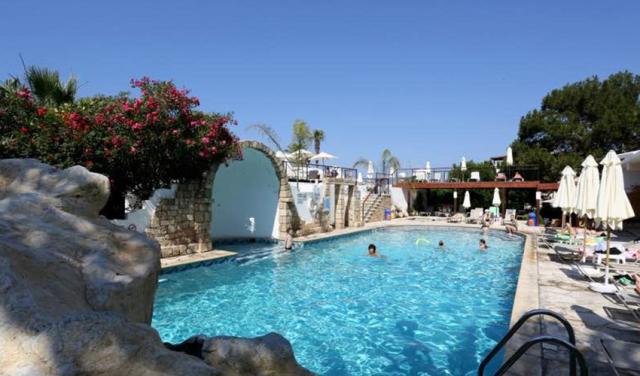 Dyonisos-Hotel-5.jpg
