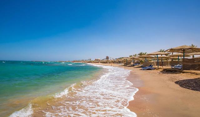 Blend-Club-Aqua-Resort-13.jpg