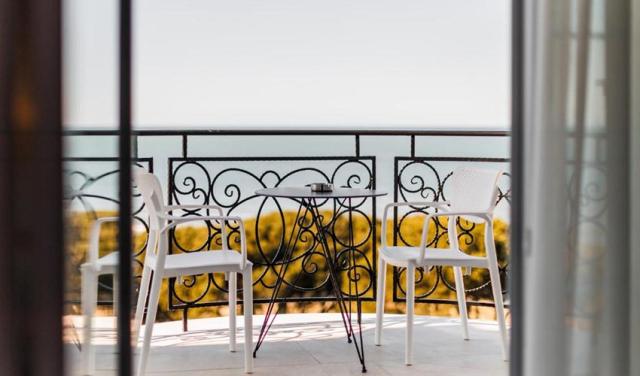 Amelia-Mare-Hotel-4.jpg