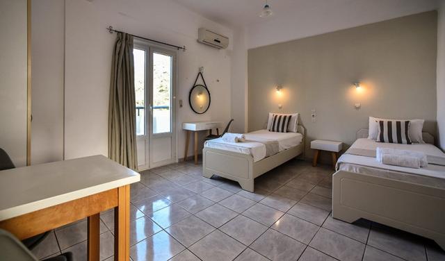 Iraklis-Apartments-42.jpg
