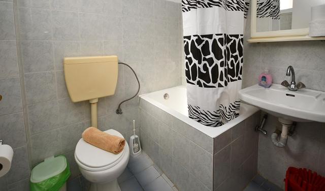 Elenis-Apartments-27.jpg