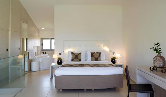 The Ixian Grand & All Suites (36).jpg