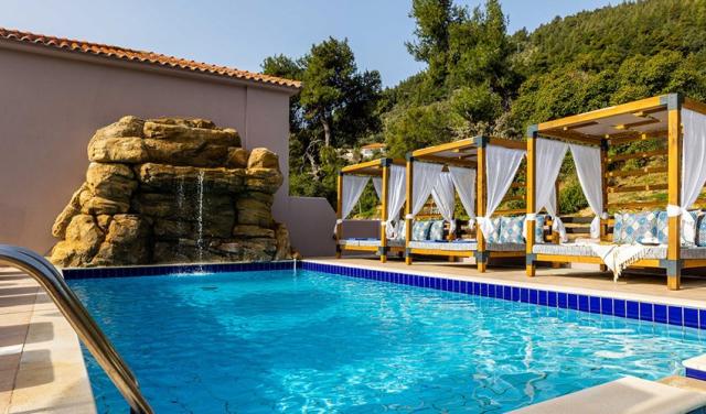 Skiathos-Avaton-Suites-2.jpg
