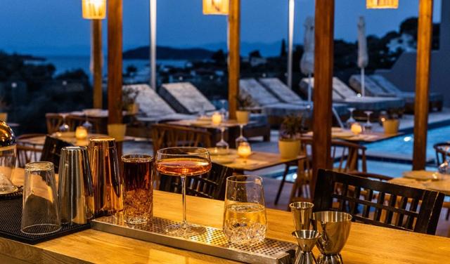 Skiathos-Avaton-Suites-15.jpg