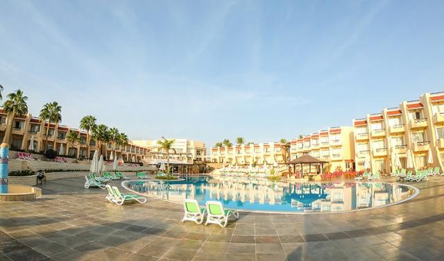 Ivy-Cyrene-Sharm-Resort-14.jpg