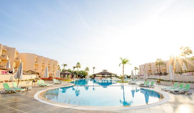 Ivy-Cyrene-Sharm-Resort-10.jpg