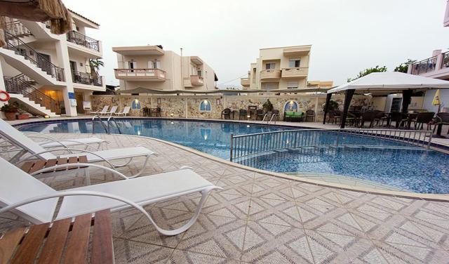 Flamingos-Hotel-3.jpg