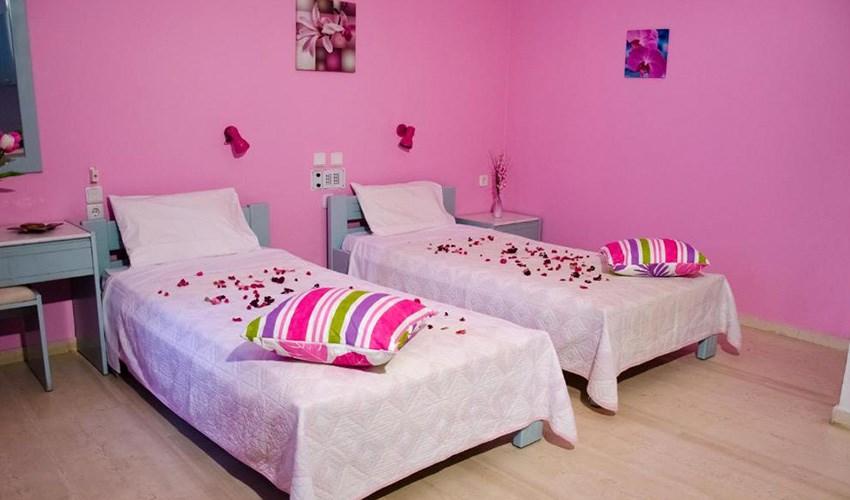 Galini-Studios-Apartments-Malia-20.jpg