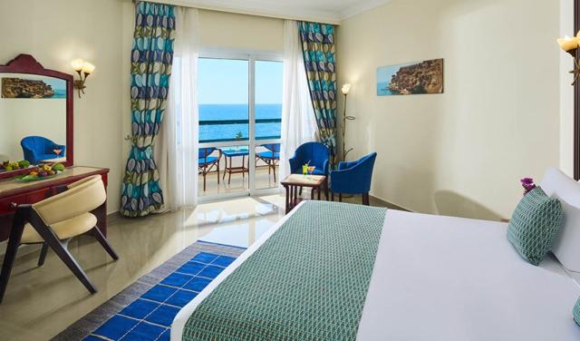 Dreams-Resorts-22.jpg