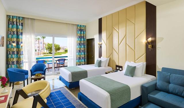 Dreams-Resorts-30.jpg
