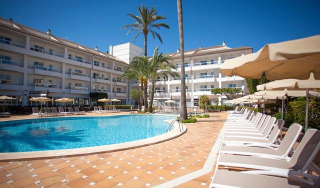 Grupotel-Alcudia-Suite-Hotel-2.jpg