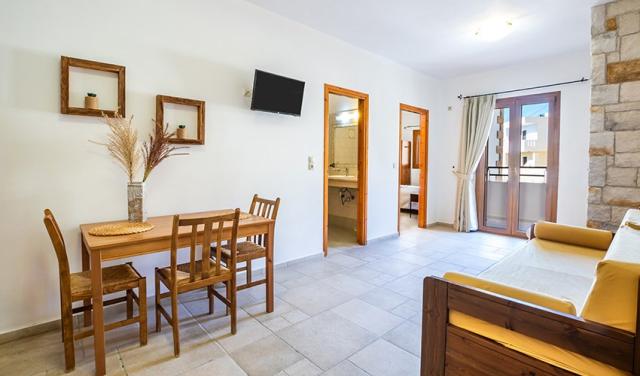 Petra-Studios-Hotel-6.jpg