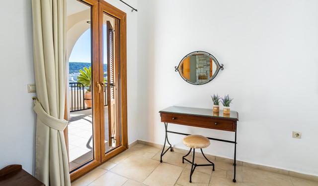 Petra-Studios-Hotel-10.jpg